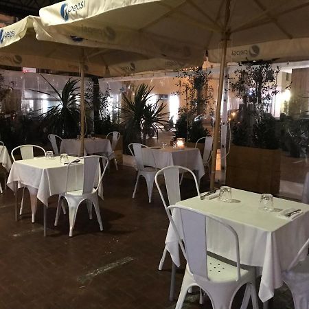 Acquapazza Restaurant & Room San Benedetto del Tronto Exterior foto