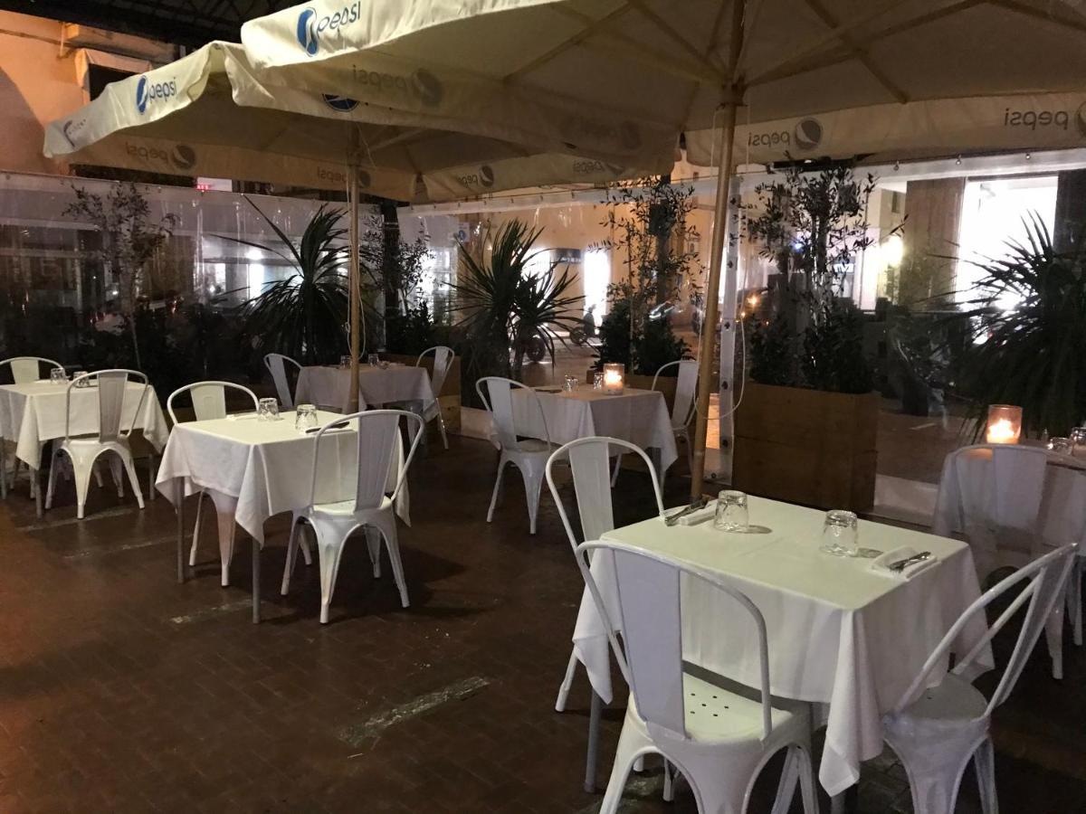 Acquapazza Restaurant & Room San Benedetto del Tronto Exterior foto